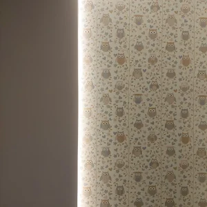 کاغذ دیواری پس از اجرا به همراه نورپردازی